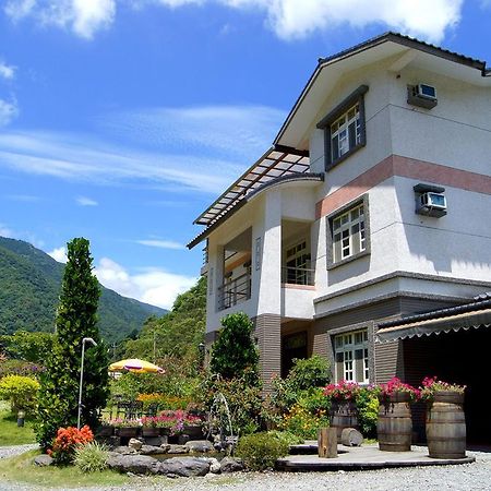 Left Bank Bnb Ťiao-si Exteriér fotografie