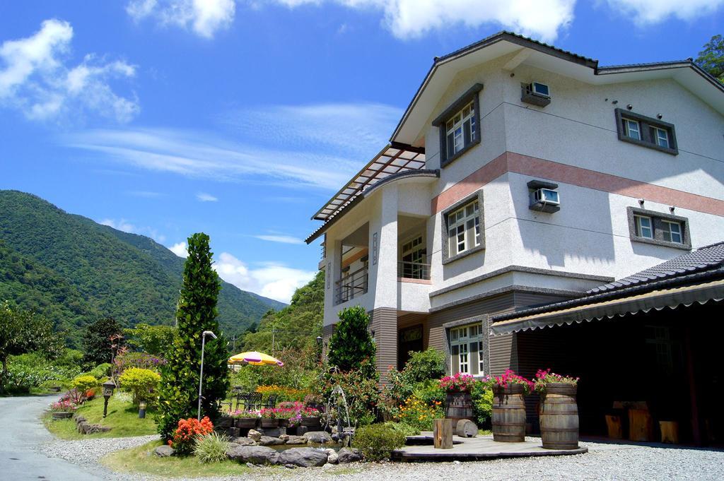 Left Bank Bnb Ťiao-si Exteriér fotografie