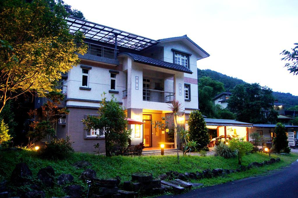 Left Bank Bnb Ťiao-si Exteriér fotografie